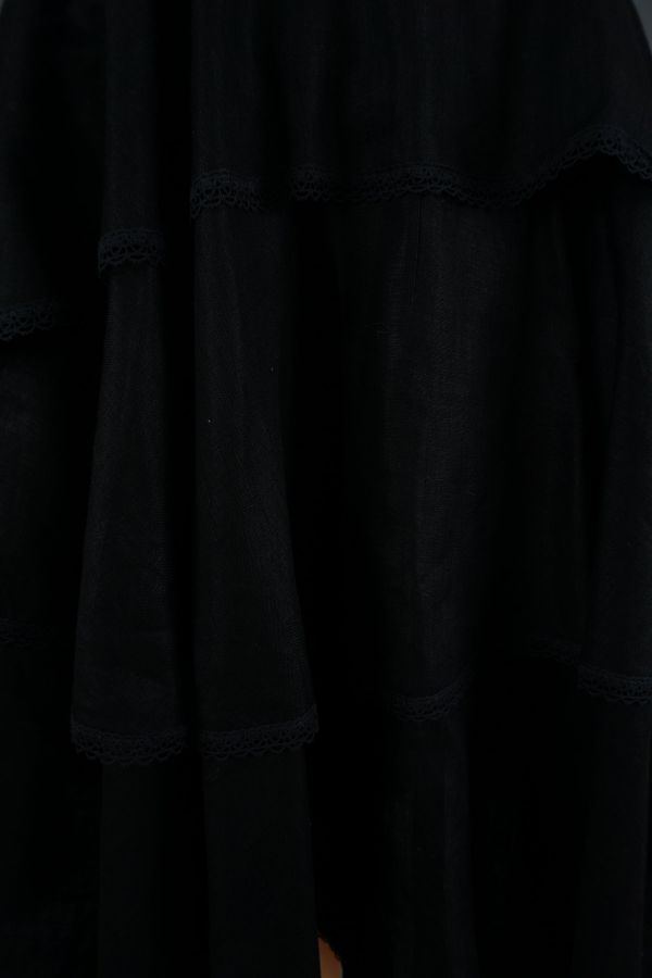 Crna suknja u 3 sloja Cijena