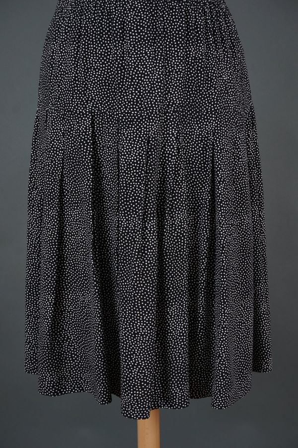 Pleated dot skirt Price