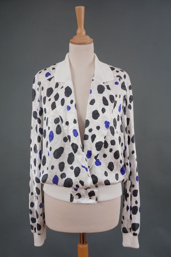 White blouse with print Price