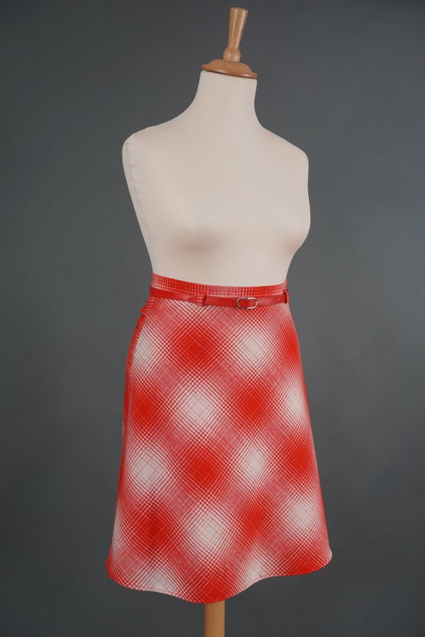 Red A-line skirt Price