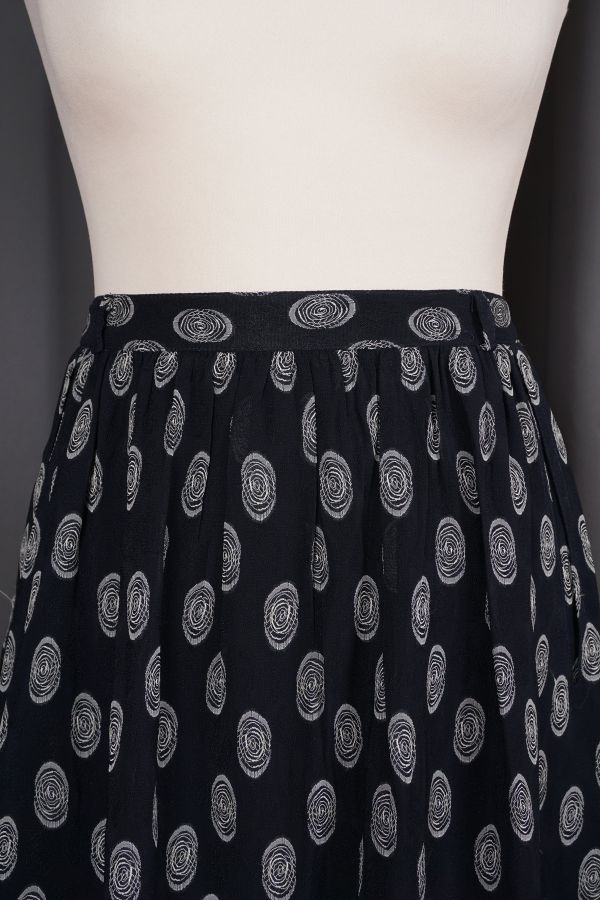 Black skirt with pattern Price